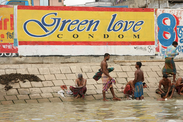 Green Love condom advertising