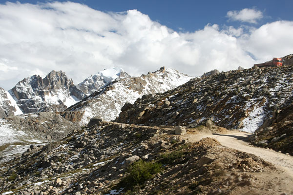 Chola Shan mountain pass