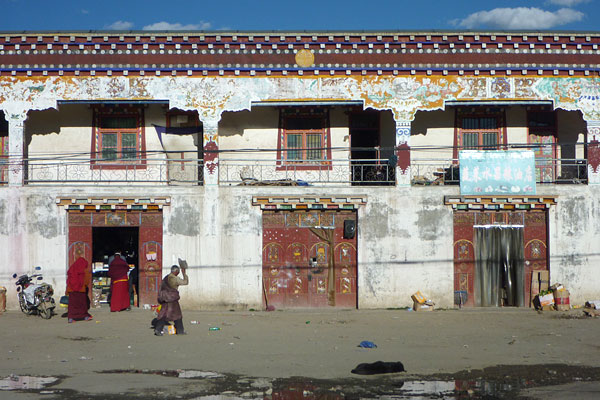 Serxu Gompa town