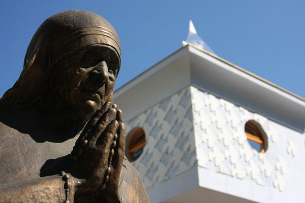 Mother Teresa statue in Skopje