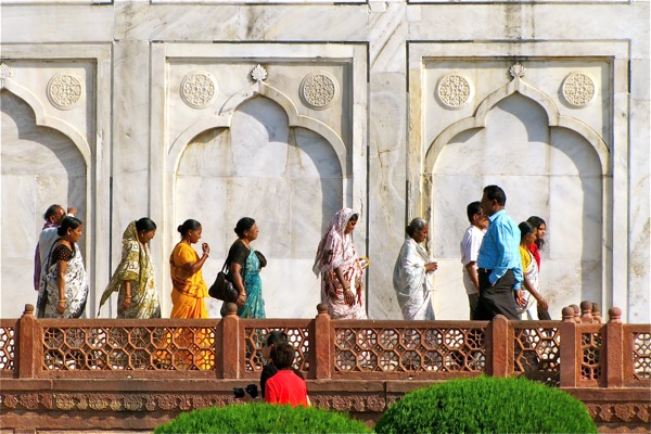 walkway at Taj Mahal