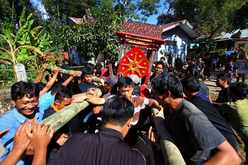 Tana Toraja funeral