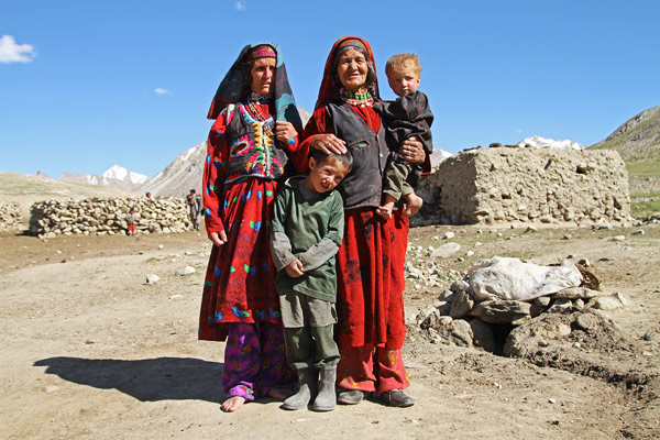 Wakhi women